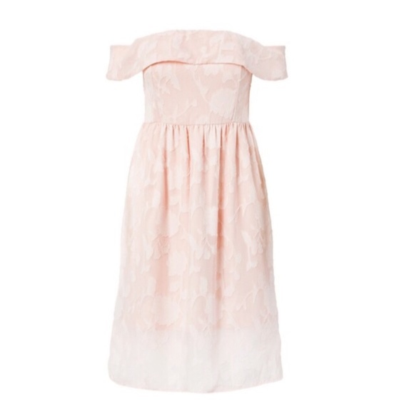 CUPCAKES & CASHMERE Honey Off the Shoulder Dress Size 6 - Picture 3 of 6